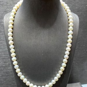 Girocollo perle freshwater  6,5- 7 mm  chiusura  oro bianco 750% ART. GRP61/2-7