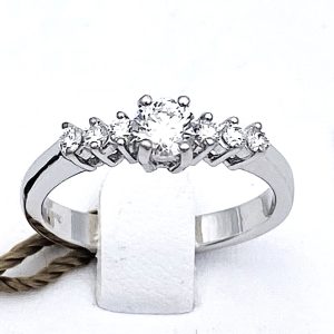 Anello solitario di diamanti oro bianco  art. AN1786