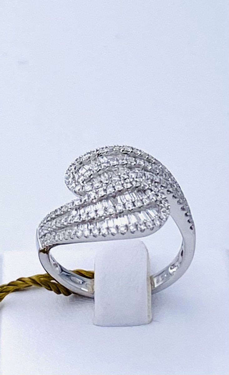 Anello con diamanti baguette art. 108140F1170