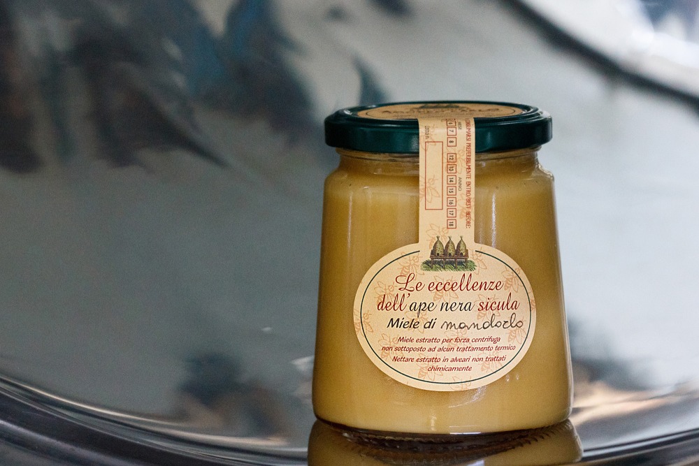 Miele di Mandorlo Ape Nera Sicula 250 grammi