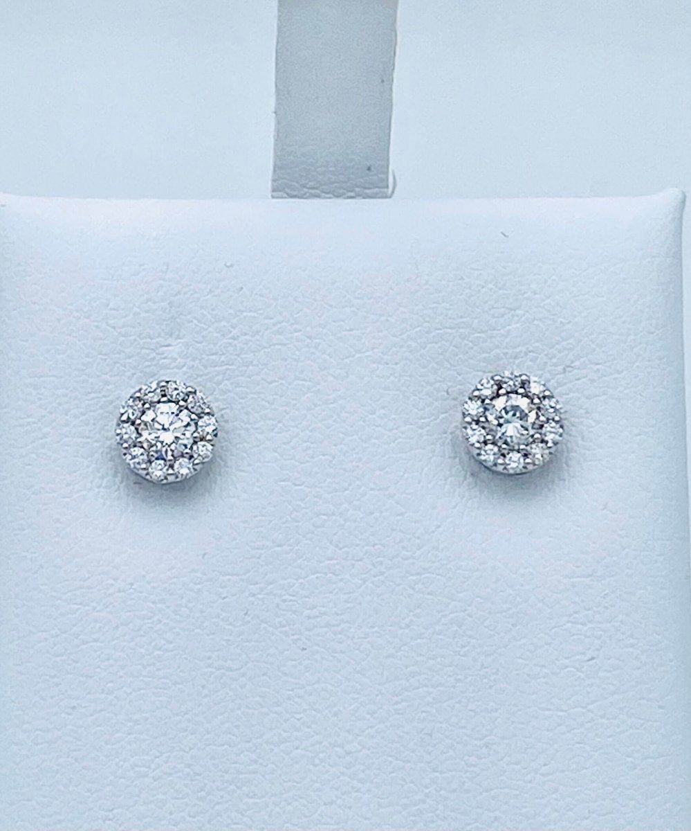 Orecchini Punto Luce di diamanti SETA art. OR854